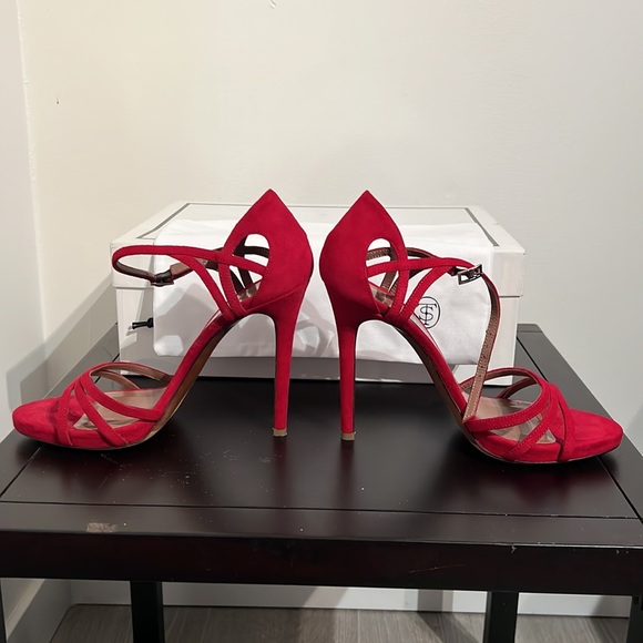 Tabitha Simmons Size 37 - Picture 2 of 3